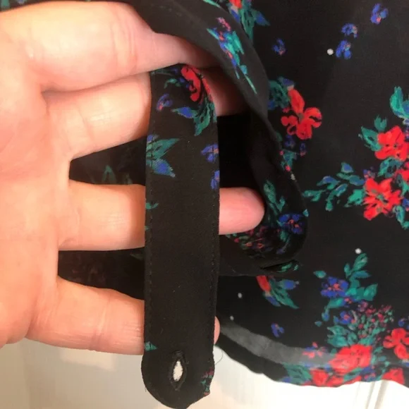 I Heart Ronson Button Down Black Floral Blouse Size L - Picture 7 of 11